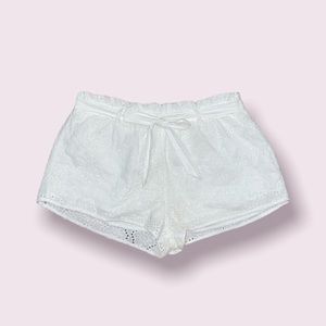 IRIS | White Floral Detailed Shorts | Size: S